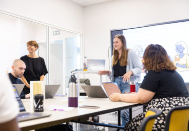 Reconversion dans le digital&nbsp;: les 6 critères indispensables pour choisir sa formation