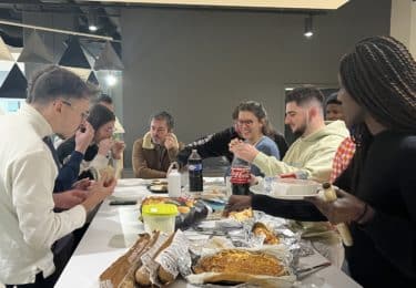 Des déjeuners participatifs à l&rsquo;École 301, un moment de convivialité et d’échange